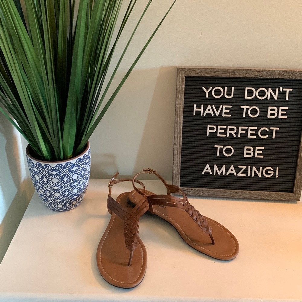 American Eagle Sandal size 11 Brown Braided Leather